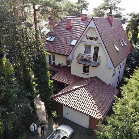 Osrodek Varia בית הארחה *